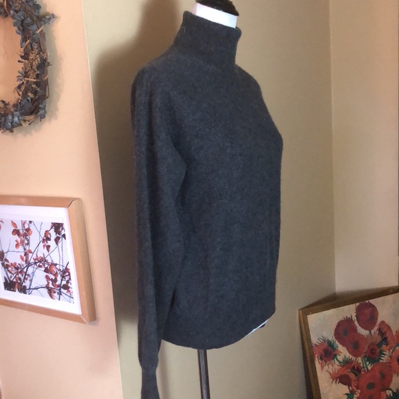 Vintage SADDLES Size Medium Cashmere Turtleneck Deep Gray Mongolia Made Soft - Picture 5 of 16